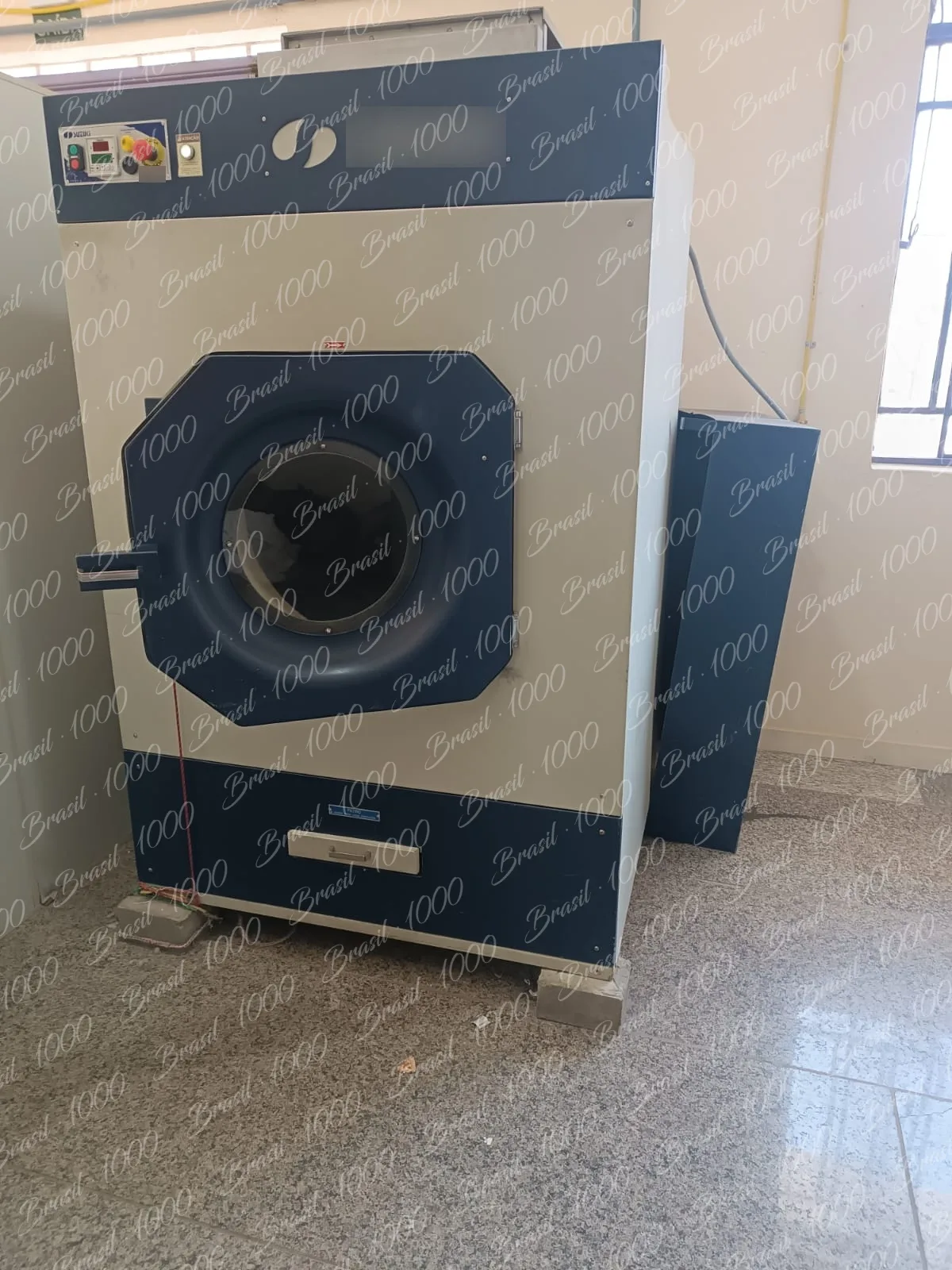 Lavanderia no Centro de São Bento do Sapucaí — foto 9